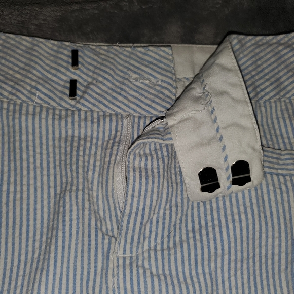 Cute blue and white juniors Skirt - Picture 4 of 4